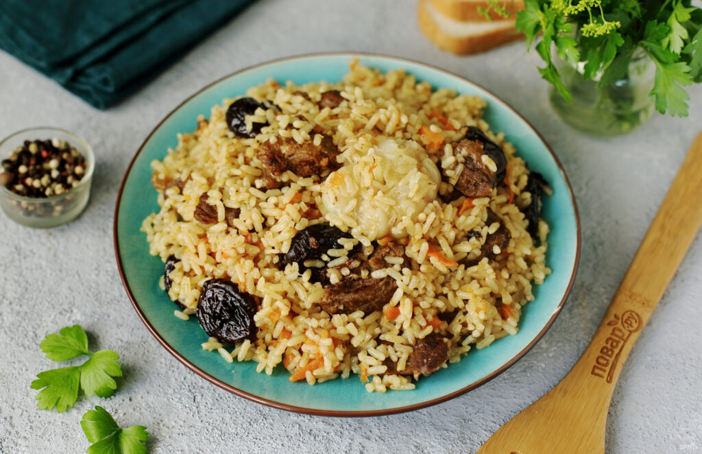 Фото 40 — Халяль плов с бараниной и черносливом